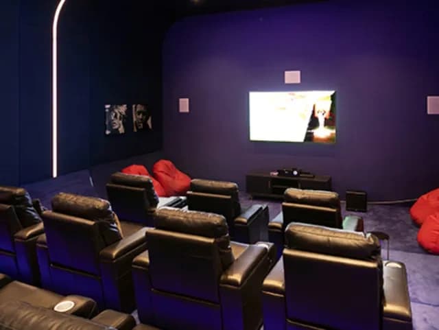 HEIGHTS gallery image 9