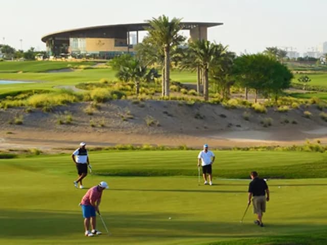 GOLF AND PARK TOWNHOUSES gallery image 8